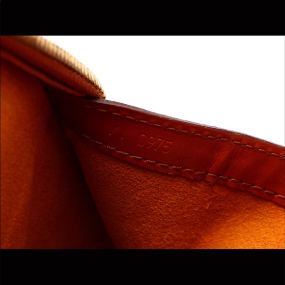 Louis Vuitton Lusssc Tote - Picture 8 of 9